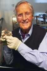 Watch The Incredible Story of Marie Antoinette\'s Watch... With Nicholas Parsons Myflixer
