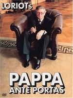Watch Attention, Papa Arrives! Myflixer